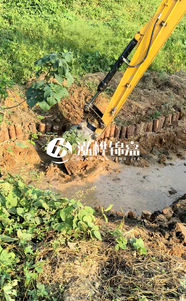 德州河道清淤專業施工-打完松木樁后為何需要立即清理淤泥？